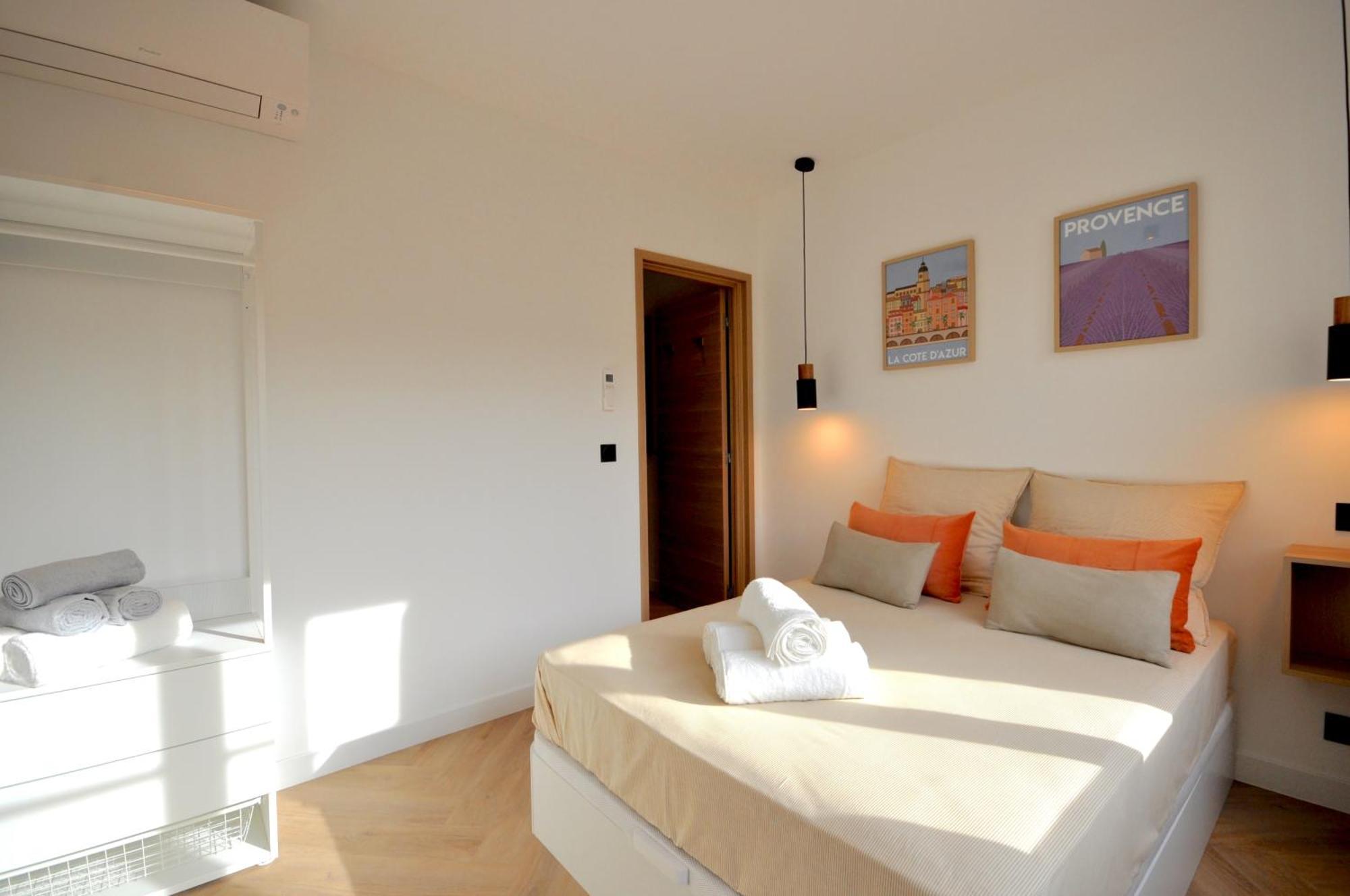 Monaco # Menton - 6 Persons - 2 Bedrooms - Full Renovated - Private Parking - Hypercenter - Clim - Beach And Sun Bagian luar foto